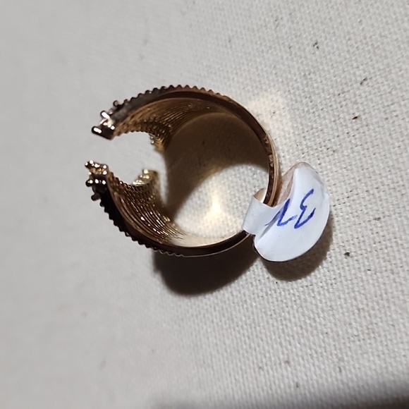 Adjustable ring - Picture 3 of 8